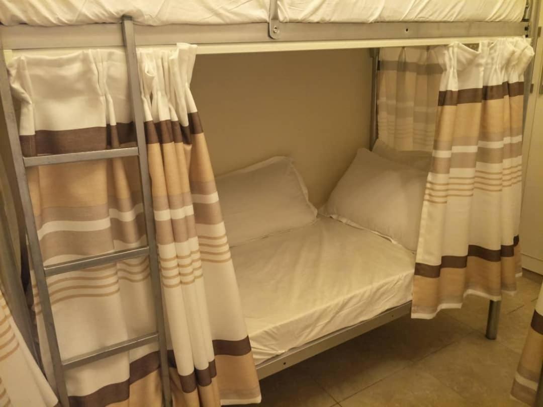 California Hostel Дубай Екстериор снимка